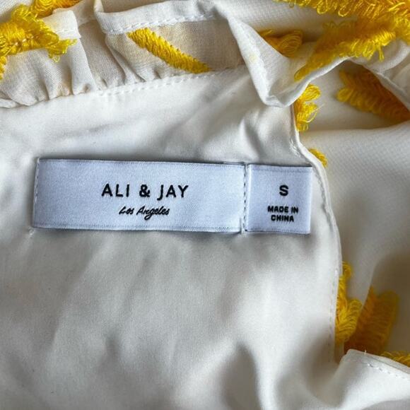 Ali & Jay Agua Caliente Dress in Sunshine in Yellow with Ruffled Neck Line sz. S - Picture 4 of 7